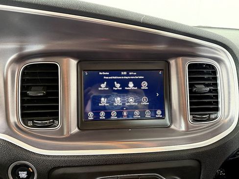 Used 2019 Dodge Charger SXT w/ Leather Interior Group image 29