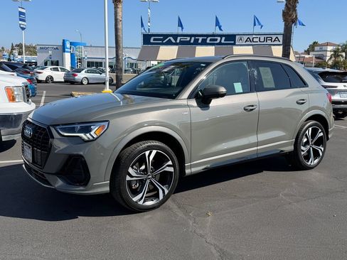 Used 2023 Audi Q3 2.0T Premium Plus w/ Premium Plus Package AWD/4WD image 4