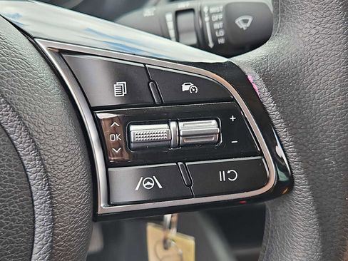 Used 2024 Kia Forte LXS w/ LXS Technology Package image 24