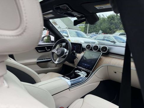 Used 2025 Mercedes-Benz C 300 4MATIC Sedan image 8