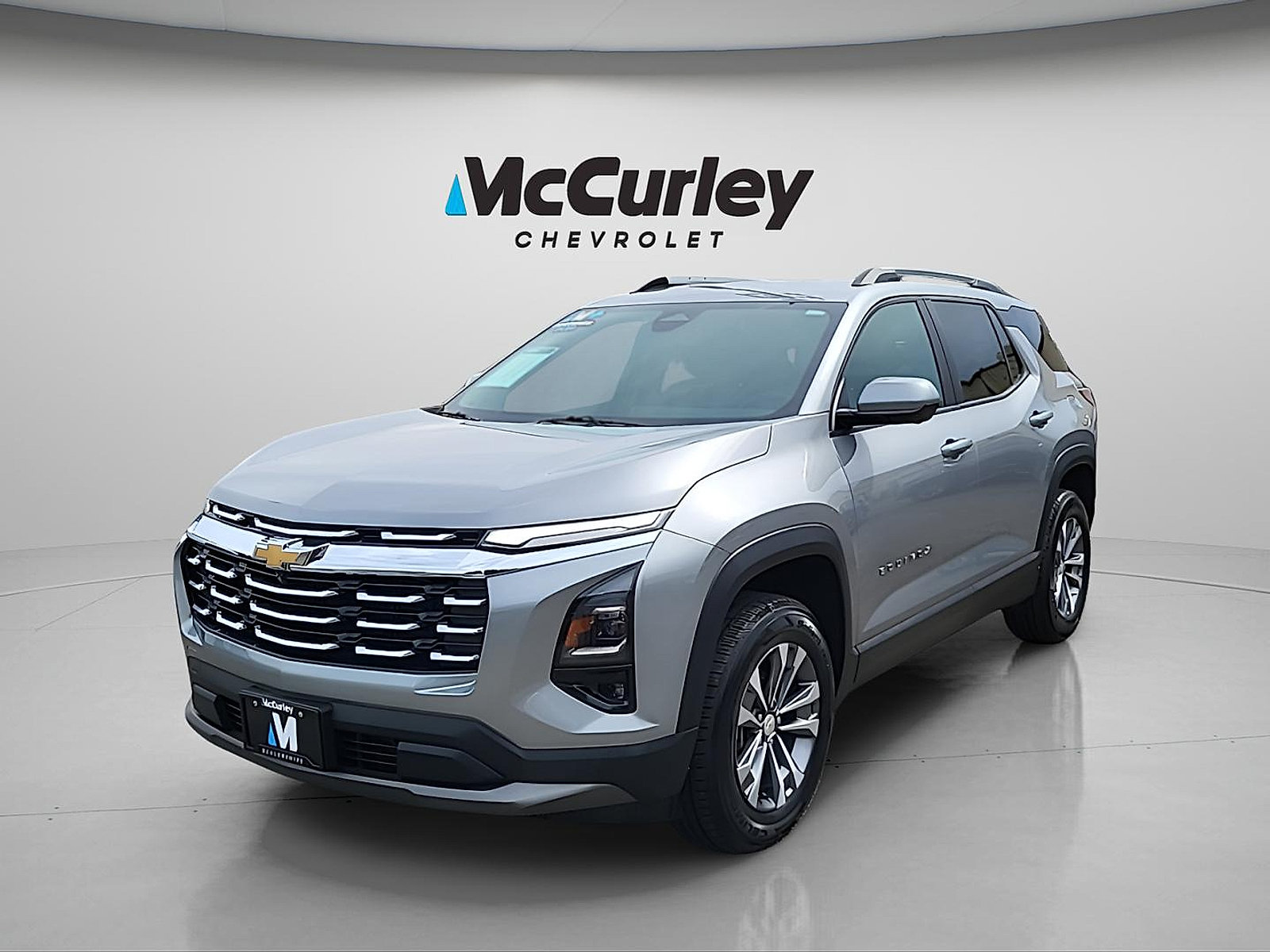 Used 2025 Chevrolet Equinox LT w/ Convenience Package II AWD/4WD image 3