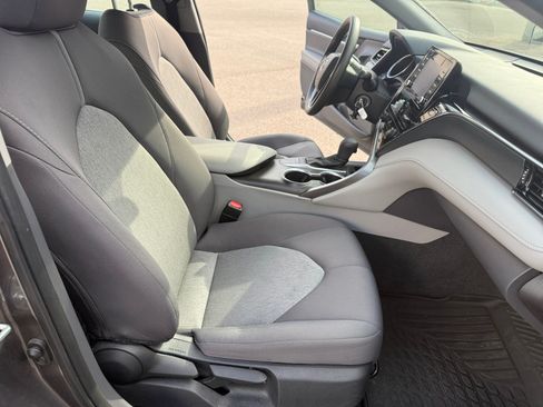 Used 2023 Toyota Camry LE FWD image 19