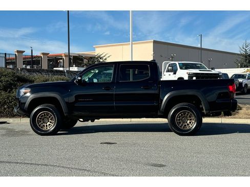 Used 2023 Toyota Tacoma 4x4 Double Cab image 7