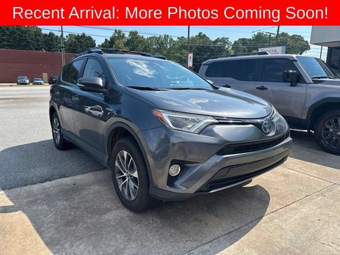 Certified 2017 Toyota RAV4 XLE AWD/4WD image 2