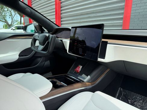 Used 2023 Tesla Model S AWD/4WD image 23