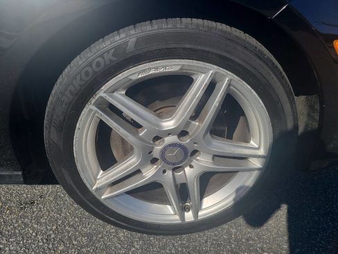 Used 2011 Mercedes-Benz E 350 4MATIC Sedan image 11