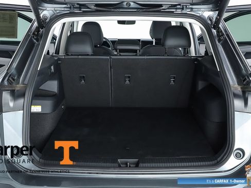 Used 2025 Volkswagen Tiguan SE w/ Panoramic Sunroof Package AWD/4WD image 29