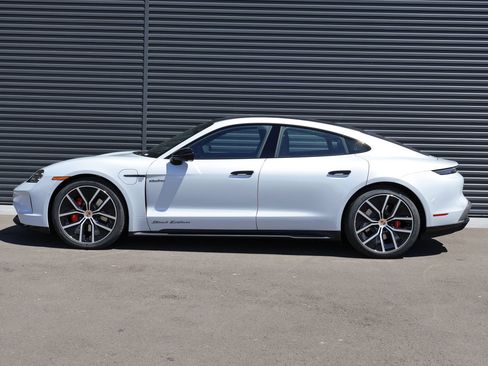 New 2026 Porsche Taycan 4S AWD/4WD image 2
