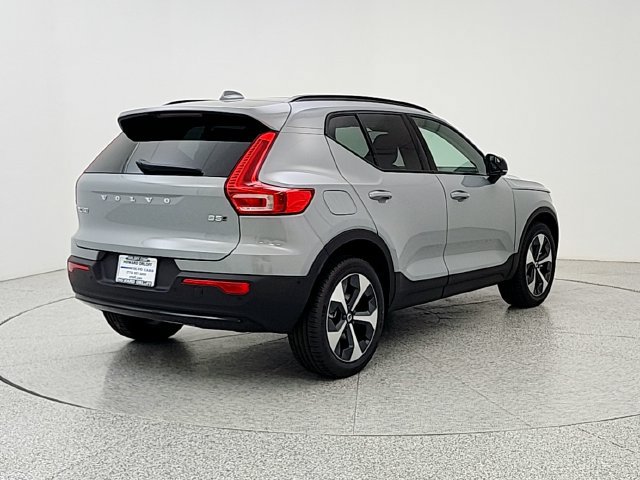 New 2026 Volvo XC40 B5 Plus w/ Protection Package Premier AWD/4WD image 5
