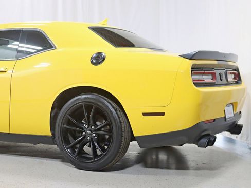 Used 2018 Dodge Challenger SXT Plus image 10