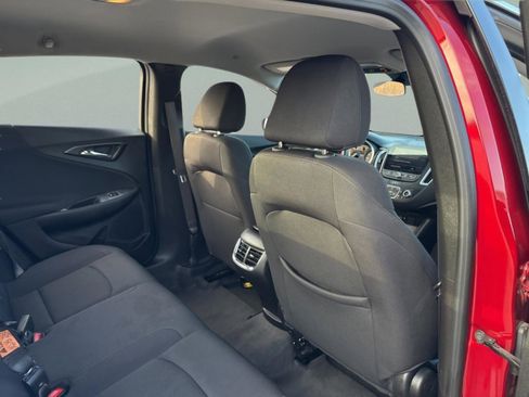 Used 2024 Chevrolet Malibu LT image 27