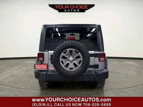 Used 2017 Jeep Wrangler Unlimited Rubicon w/ Connectivity Group AWD/4WD image 4