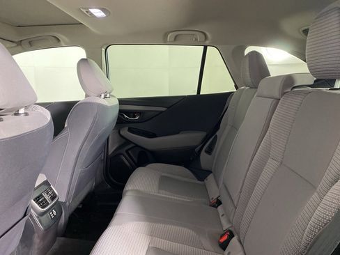Used 2023 Subaru Outback Premium image 28