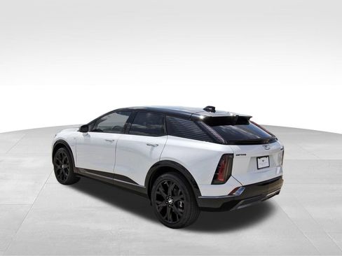 New 2026 Cadillac Optiq Sport 2 w/ LPO, ONYX Package AWD/4WD image 3