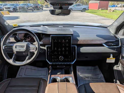 New 2026 GMC Acadia Denali Ultimate w/ LPO, All-Weather Package AWD/4WD image 19