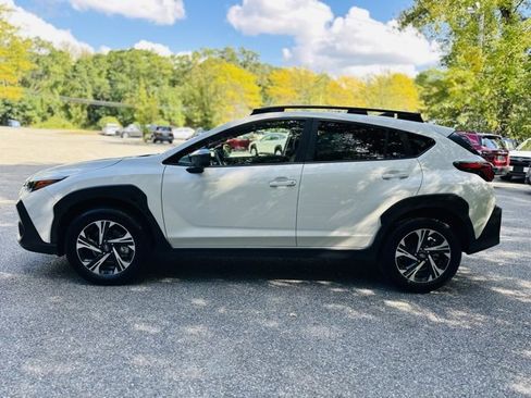 Used 2024 Subaru Crosstrek 2.0i Premium image 9
