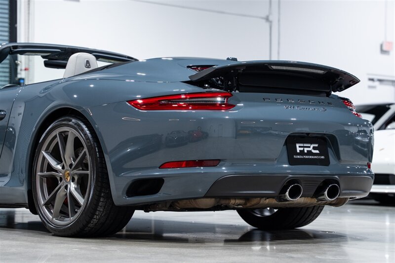 Used 2017 Porsche 911 Carrera S RWD image 19
