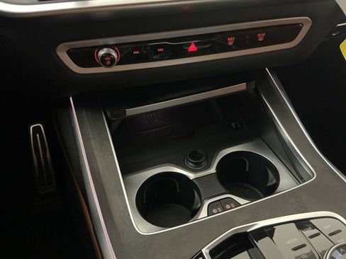 Certified 2025 BMW X7 M60i image 12
