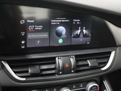 Used 2020 Alfa Romeo Giulia Ti Sport w/ Quick Order Package 22U Sport RWD image 29