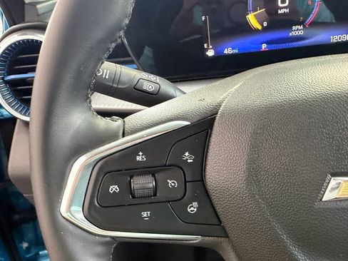 Used 2025 Chevrolet Trax LT w/ Driver Confidence Package FWD image 24