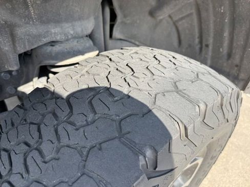 Used 2021 Jeep Wrangler Unlimited Rubicon 4xe w/ Safety Group image 13