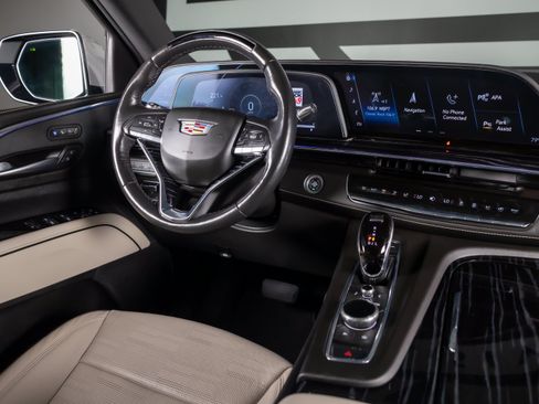 Used 2023 Cadillac Escalade Sport w/ LPO, ONYX Package AWD/4WD image 7
