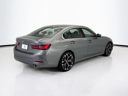 Used 2025 BMW 330i Sedan w/ Convenience Package RWD image 5