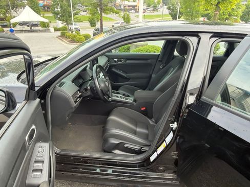 Used 2024 Honda Civic Sport image 17