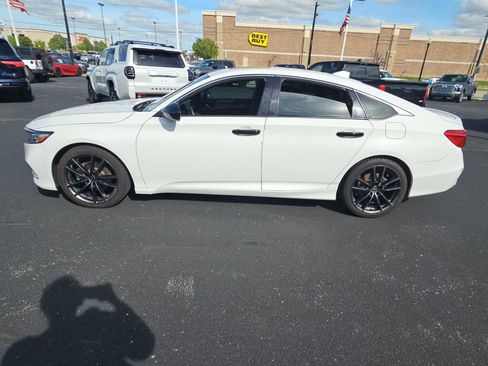 Used 2019 Honda Accord Sport image 6