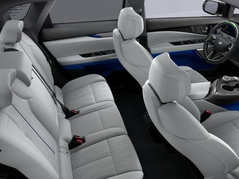 New 2025 Cadillac Optiq Sport 2 image 27