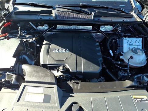Used 2022 Audi Q5 2.0T Premium w/ Convenience Package image 24