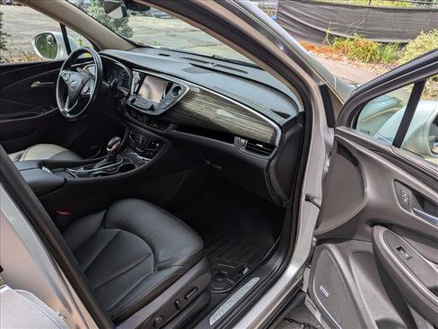 Used 2018 Buick Envision Premium w/ LPO, Active Package AWD/4WD image 11