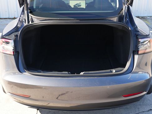 Used 2022 Tesla Model 3 Long Range image 10
