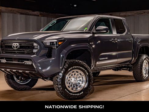 Used 2026 Toyota Tacoma SR5 image 4