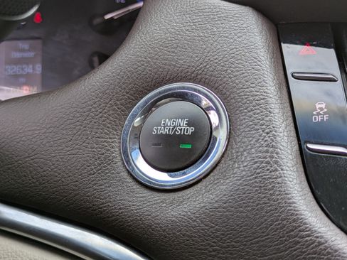 Used 2014 Cadillac XTS image 24