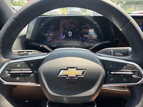 New 2026 Chevrolet Equinox LT AWD/4WD image 11