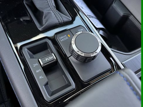 New 2026 Toyota Tundra Platinum AWD/4WD image 17