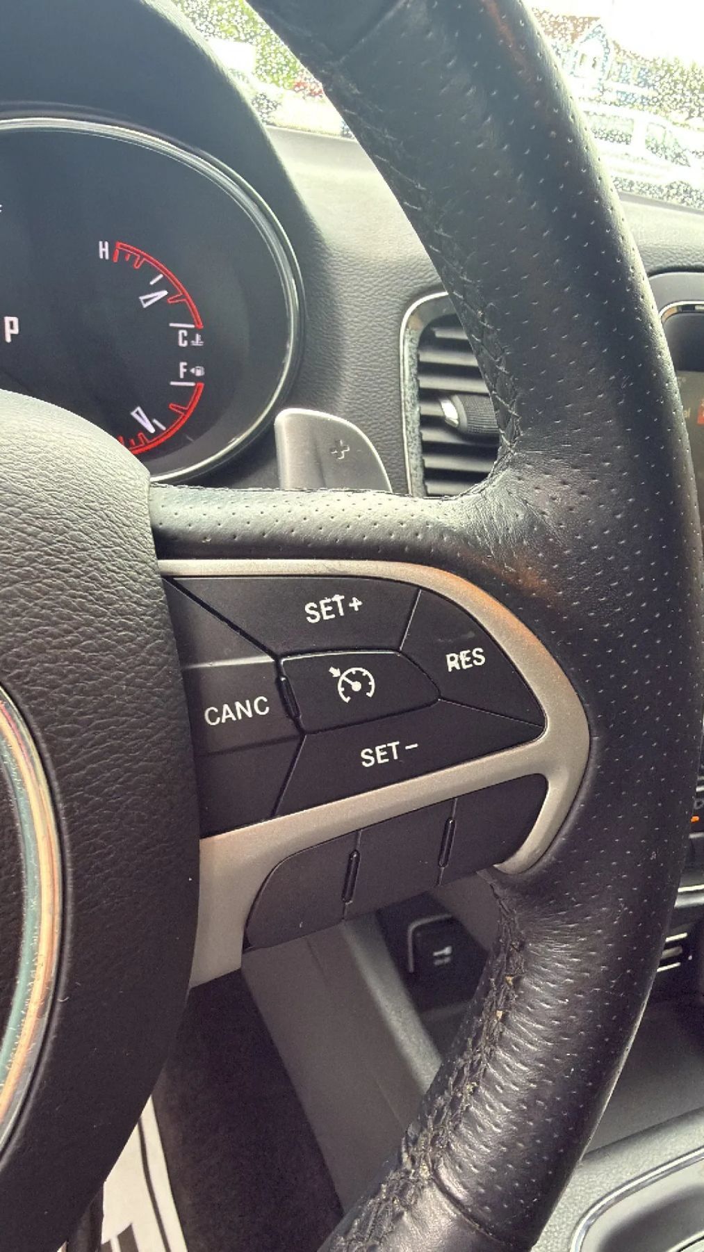 Used 2017 Dodge Durango R/T w/ Blacktop Package RWD image 18