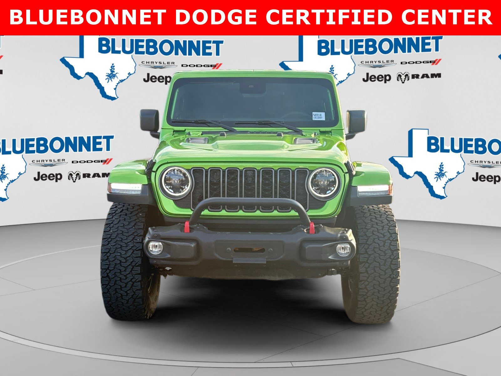 Used 2025 Jeep Wrangler Unlimited Rubicon AWD/4WD image 2