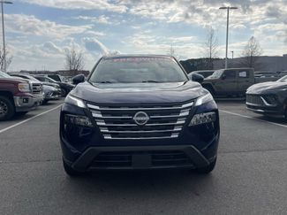 Used 2024 Nissan Rogue SV video 2