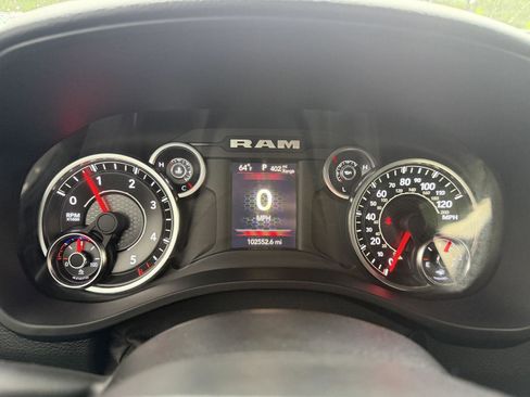 Used 2022 RAM 1500 Big Horn AWD/4WD image 10
