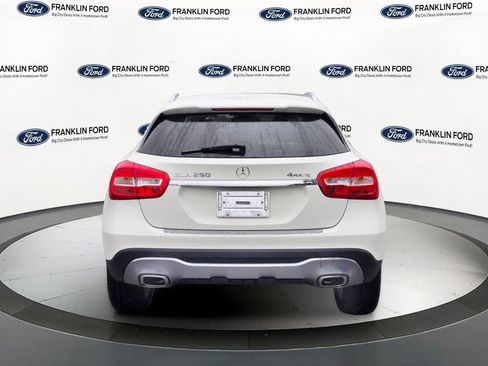 Used 2018 Mercedes-Benz GLA 250 4MATIC image 4