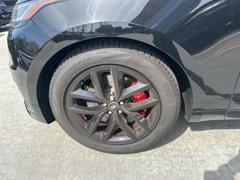 Certified 2025 Land Rover Range Rover Velar Dynamic SE image 5