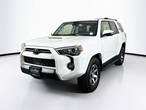 Used 2024 Toyota 4Runner TRD Off-Road Premium AWD/4WD image 3