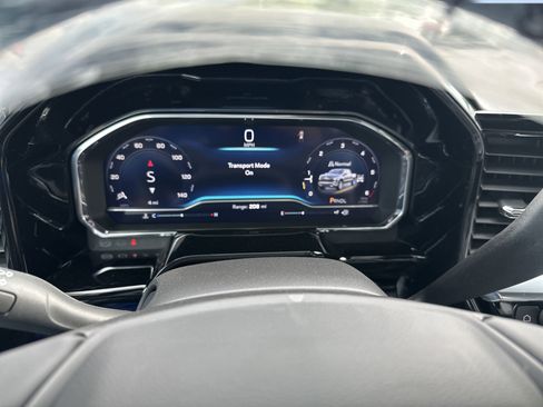 New 2025 Chevrolet Silverado 1500 LT image 13