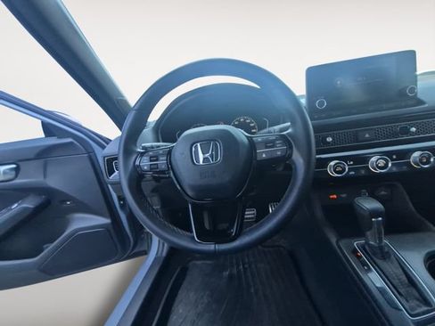 Used 2022 Honda Civic Sport image 12