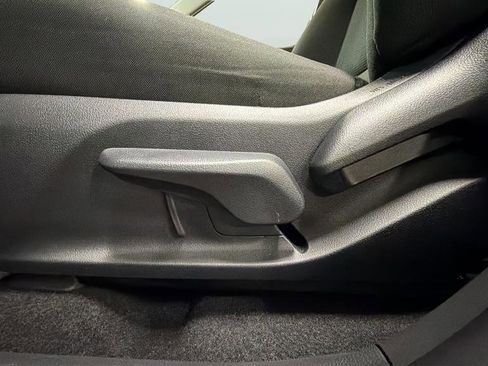 Used 2025 Toyota RAV4 LE image 15