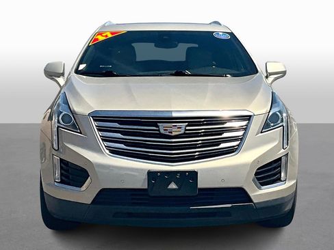 Used 2017 Cadillac XT5 Luxury w/ Driver Awareness Package image 3