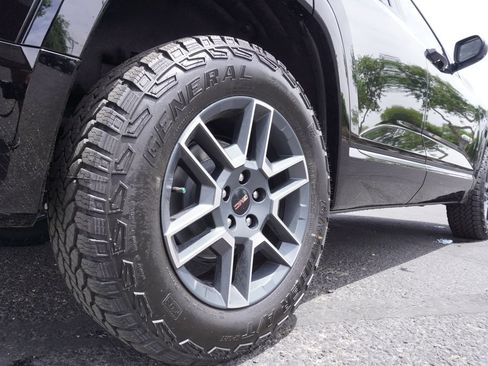 New 2026 GMC Terrain AT4 w/ Convenience Package III AWD/4WD image 6