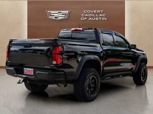 Used 2024 Chevrolet Colorado ZR2 w/ Technology Package AWD/4WD image 4